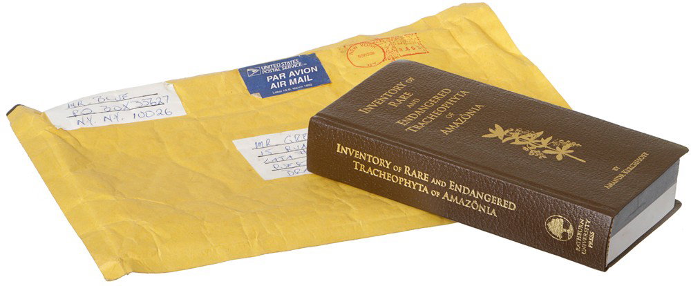 The Incredible Hulk Bruce Banners Brazil Package: Production Description: Eager to help Mr. Green (Edward Norton) find a cure to his gamma sickness, Mr. Blue (Tim Blake Nelson) sent him this book to help him find a rare flower with medicinal qualitie
