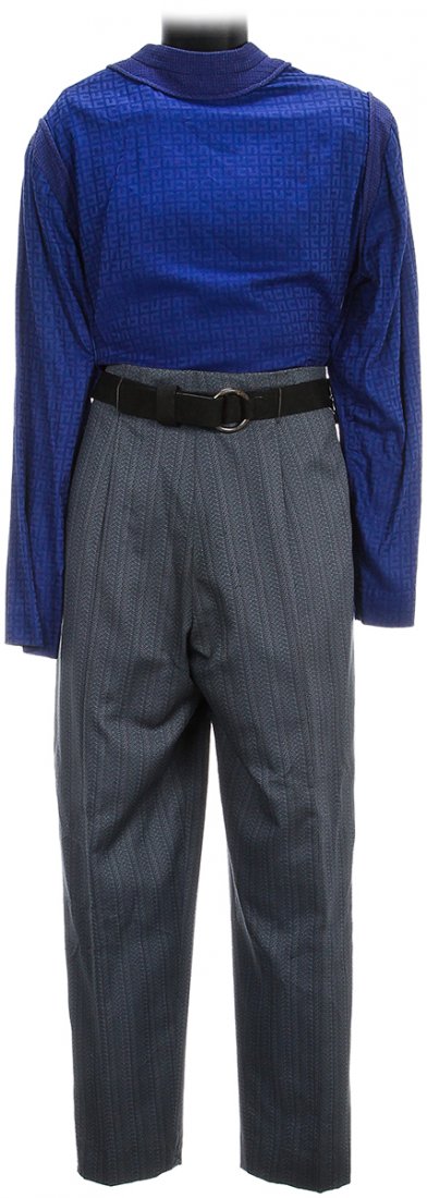 Star Trek: Deep Space Nine Chief O' Brien Civilian: Casual civilian costume worn by Chief Miles O' Brien (Colm Meaney) in Star Trek: Deep Space Nine. This costume was featured in various episodes, and consists of a fine patterned blue and gray pair of 