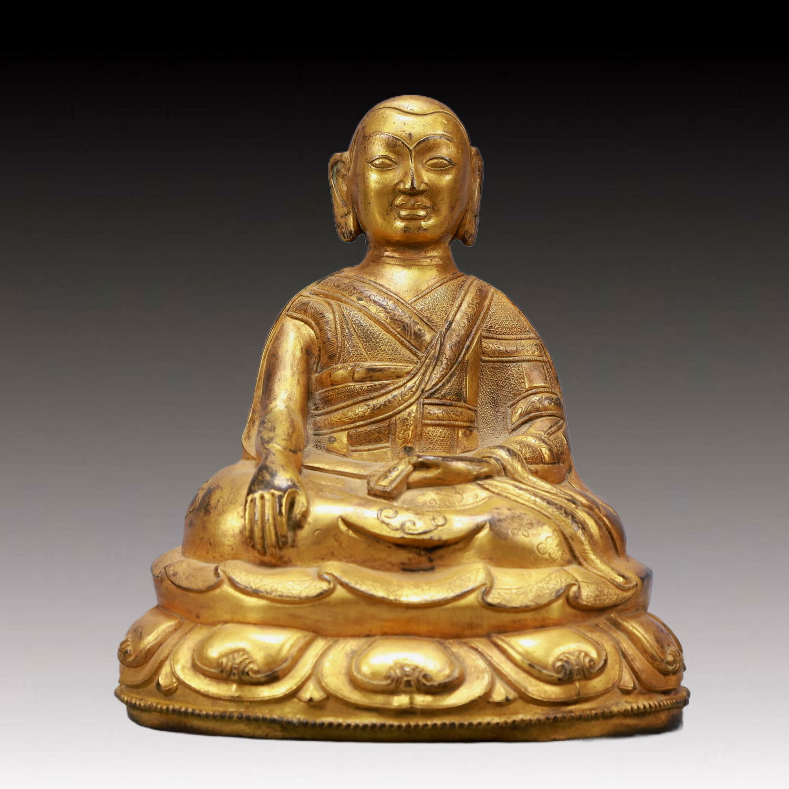 A Solemn Gilt Bronze Statue of Guru (1 of 10)