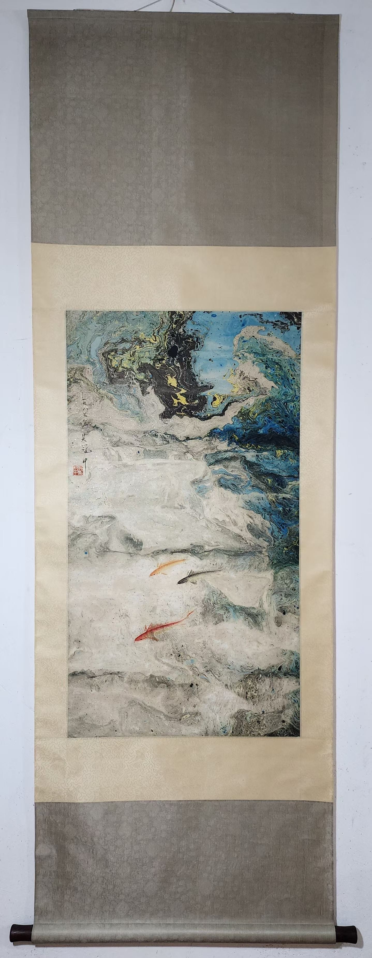 A Chinese Vertical Scroll Ink Painting of Fish on Paper,Wu Guanzhong: A Chinese Vertical Scroll Ink Painting of Fish on Paper,Wu Guanzhong,Size:(Without frame)38.8inx21.3in 一幅中国水墨鱼图立轴,吴冠