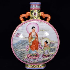An Exquisite Enamel Double-Ears Vase,with Statue of Bodhisattva