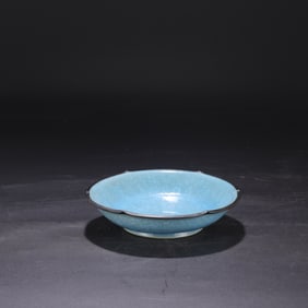 An Exquisite Ru yao Sky Blue Glazed Cover with Silver Brush Washer,with an Imperial Poem by Emperor