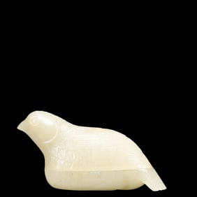 An Exquisite White Jade Bird Ornament