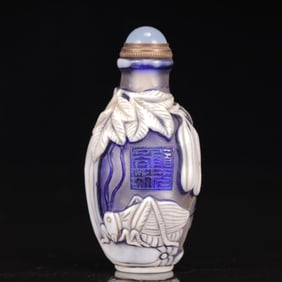 An Exquisite Glass Flower and Bird Pattern Snuff Bottle