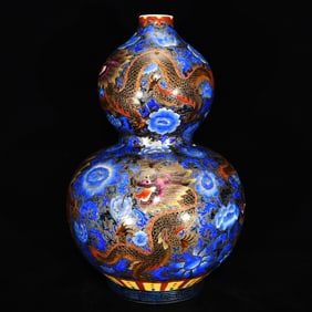 A Huge Cloisonne Flower and Dragon Pattern Gourd-Shaped Vase