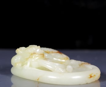 An Exquisite White Jade Dragon Pattern Brush Washer