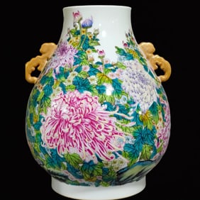 A Huge Famille-Rose Flower Pattern Double-Ears Vase