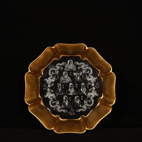 An Exquisite Ru yao Painted Gold Figure Pattern Brush Washer