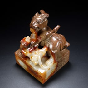 An Archaic Gaogu yu Auspicious Beast Pattern Seal