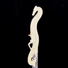 An exquisite white jade chilong pattern belt buckle