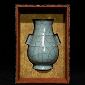 An Exquisite Guan yao Celadon Glazed Double-Ears Vase,With an Imperial Poem by Emperor Qianlong