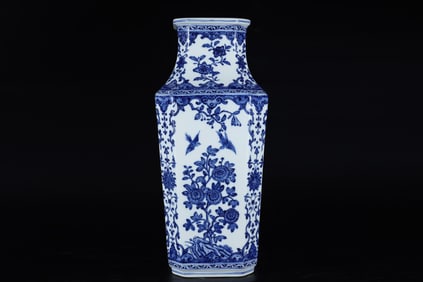 A Huge Blue and White Flower and Bird Pattern Vase