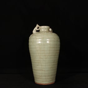 An Exquisite Longquan yao Celadon Glazed Mouse Pattern Vase
