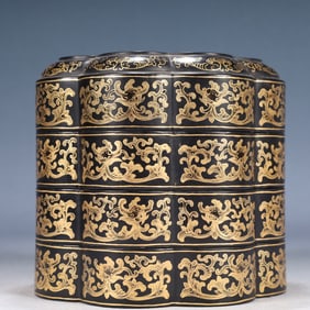 An Exquisite Black Lacquer Painted Gold Lotus and Dragon Pattern Cover Box
