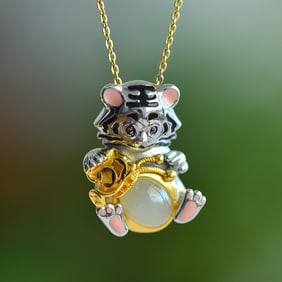 An Exquisite Sterling Silver-Gold Plated Inlaid White Jade Enamel Pendant