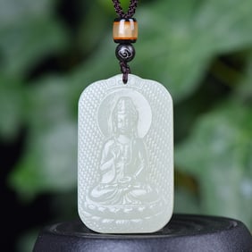 An Exquisite White Jade Statue of Avalokitesvara Pendant