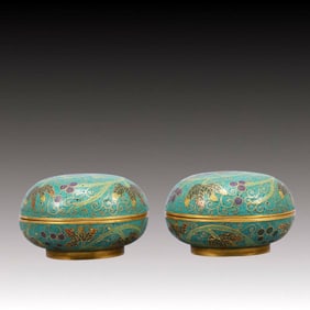 A Pair of Exquisite Cloisonne Grapes Pattern Boxes