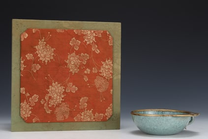 An Exquisite Ru yao Sky Blue Glazed Cover with Gold Cup