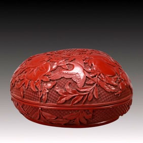 A Exquisite Carved Red Lacquer Bats and Peach Pattern Crane Pattern Peach-shaped Box