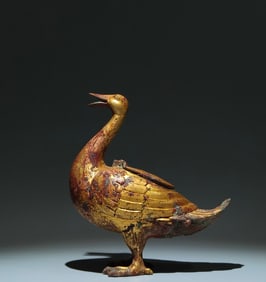 An Exquisite Gilt Bronze Duck-Shaped Zun