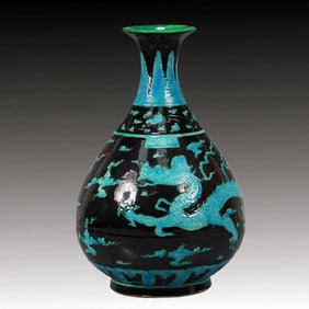 A Fahua Glazed Auspicious Cloud and Dragon Pattern Vase