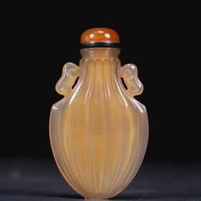 A Precious Agate Snuff Bottle