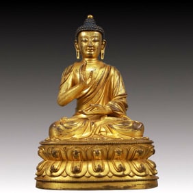 A Solemn Gilt Bronze Statue of Sakyamuni