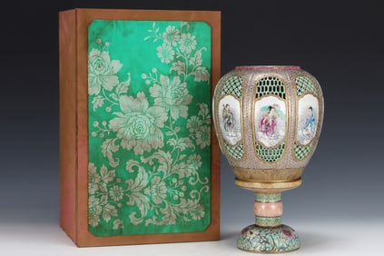 A Rare Famille-Rose Painted Gold Hollow Seawater and Figure Pattern Palace Lantern