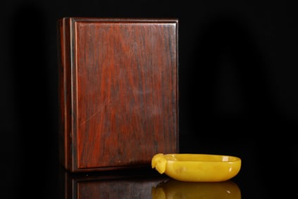 An Exquisite Tianhuang Stone Ganoderma lucidum Pattern Brush Washer