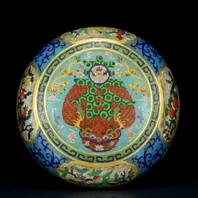 An exquisite cloisonne 'auspicious clouds and dragon' pattern box