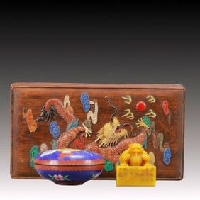 An Exquisite Tianhuang Stone Dragon Pattern Seal,with inkpad