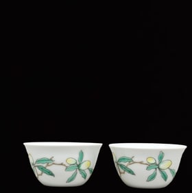 A Pair of Exquisite Famille-Rose Melon and Fruit Pattern Cups