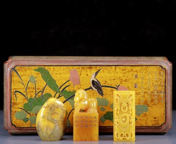 A Set of Fine Tianhuang Stone Seals