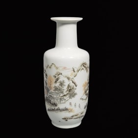 An Exquisite Ink Color Landscape and Figure Pattern Vase