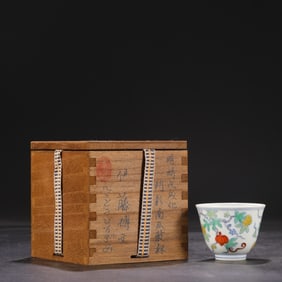 An Exquisite Doucai Pumpkin Pattern Cup