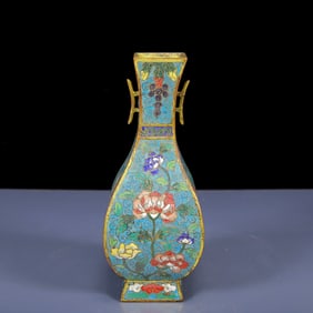 An Exquisite Cloisonne Lotus Pattern Vase