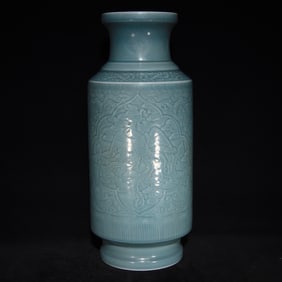 A Huge Celadon Glazed Dragon and Phoenix Pattern Vase