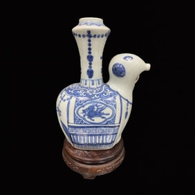 An Exquisite Blue and White Kylin Pattern Pot