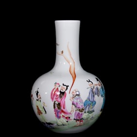A Rare Enamel Figure and Story Pattern Vase
