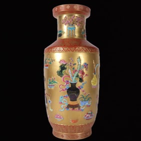 A Rare Enamel Gold Ground Flower Pattern Vase