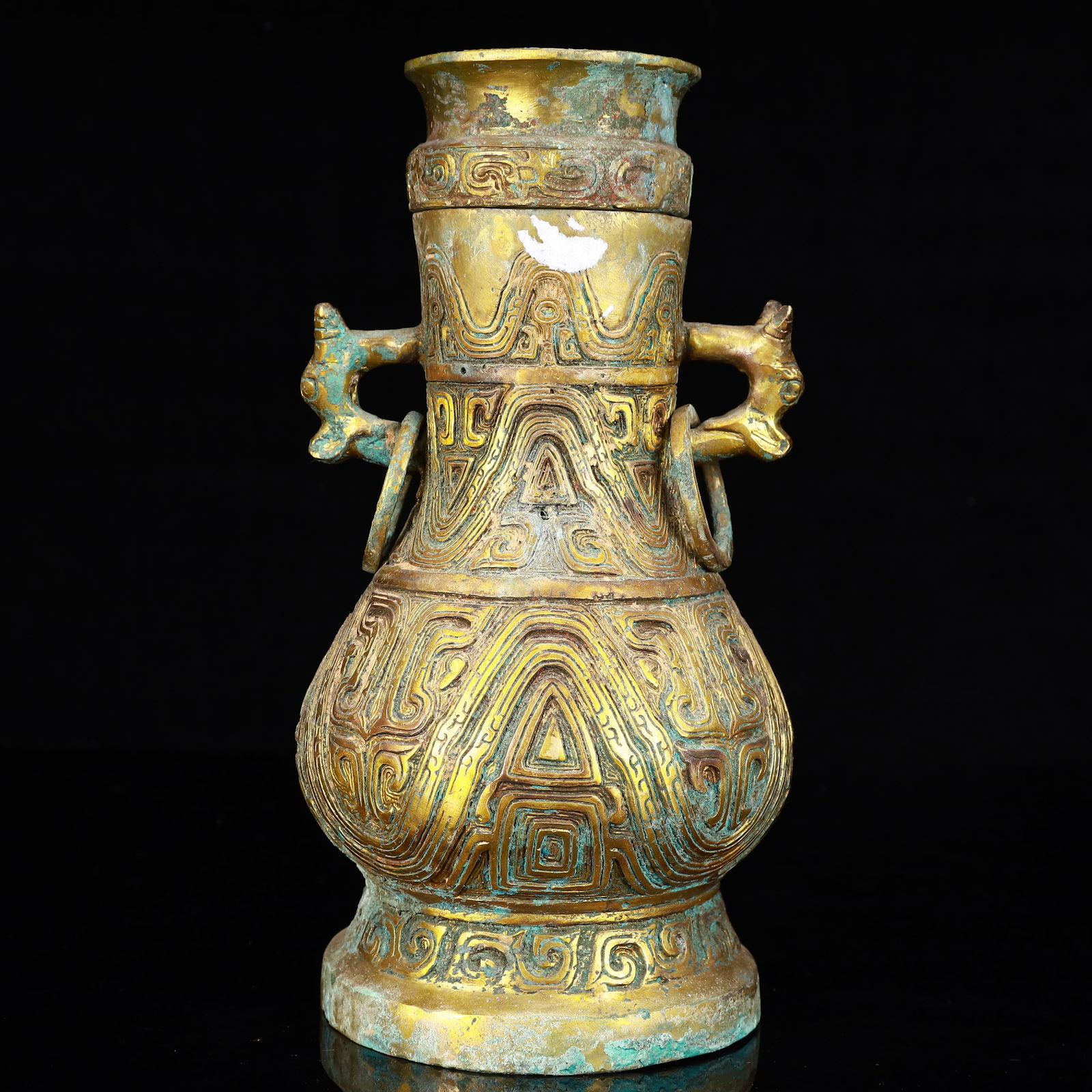 An Archaic Bronze Inlaid Gold and Silver Double-Ears Vase (1 of 13)