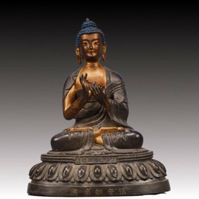 A Solemn A Rare Statue of Sakyamuni