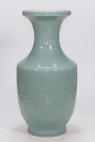 A Huge Celadon Glazed Lotus Pattern Vase