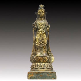 A Solemn Gilt Bronze Statue of Avalokitesvara