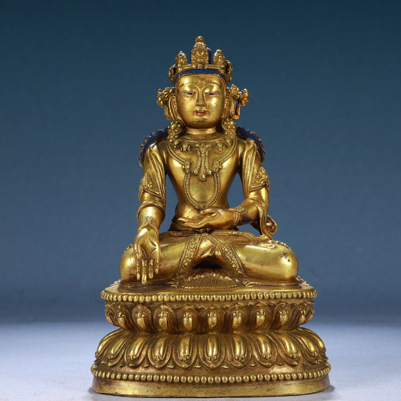 A Solemn Gilt Bronze Statue of Amitayus (1 of 9)