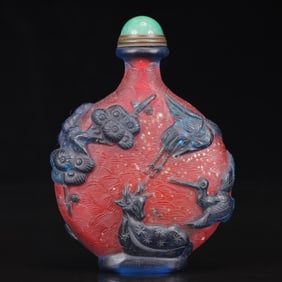 An Exquisite Glass Crane Pattern Snuff Bottle
