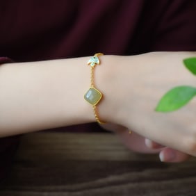 An Exquisite Sterling Silver-Gold Plated Inlaid White Jade Bracelet