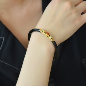 An Exquisite Sterling Silver-Gold Plated Inlaid Black Jade Bracelet