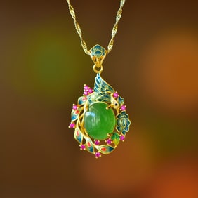 An Exquisite Sterling Silver-Gold Plated Inlaid Jasper Pendant