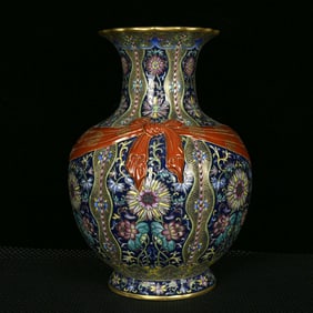 A Rare Ji Blue Glazed Enamel Painted Gold Flower Pattern Vase